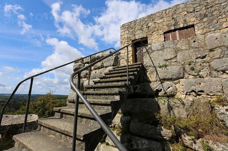 Castle ruins of Hohengundelfingen, ruins of a medieval hilltop castle, former headquarters of the free noble family of Gundelfingen, Treppe, Gundelfingen-Münsingen, Lautertal, Swabian Jura, Reutlingen district, Baden-Württemberg, Germany