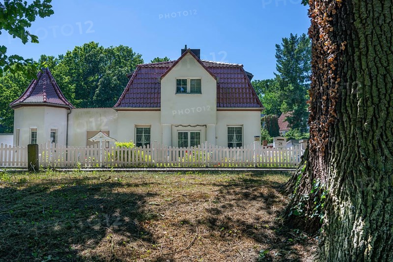 Restored residential building on Wannsee, Berlin