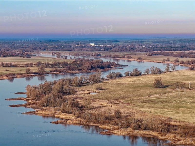 The Elbe in the Elbe floodplain near Bleckede in the Elbe River Landscape Biosphere Reserve in evening light in winter. aerial view. Bleckede, Lower Saxony, Germany