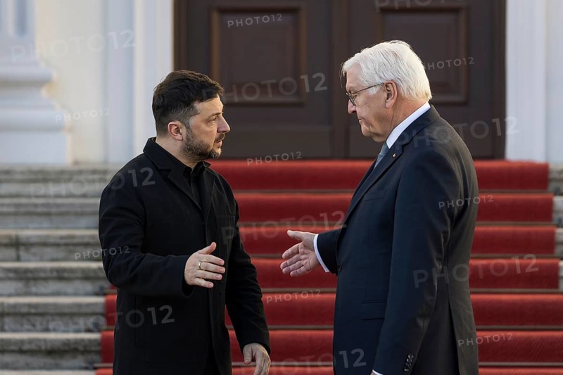 Volodymyr Selensky (President of Ukraine) and Frank-Walter Steinmeier (President of the Federal Republic of Germany) on arrival at Bellevue Palace, 15 December 2025