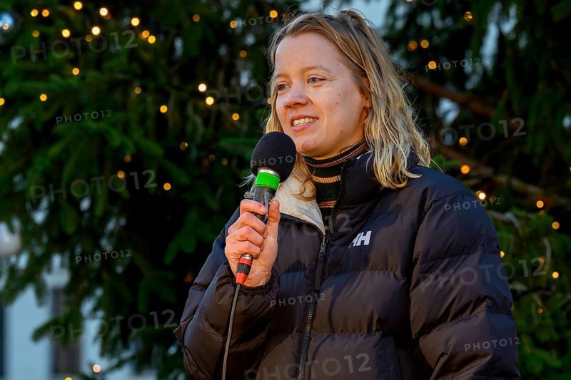 Carla Reemtsma speaks at Fridays for Future rally on 10 years of Paris Agreement and 7 years of Fridays for Future. Pariser Platz, Berlin, 12.12.2025