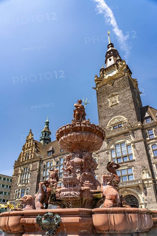 The anniversary fountain in front of the town hall in Elberfeld, Wuppertal, North Rhine-Westphalia, Germany