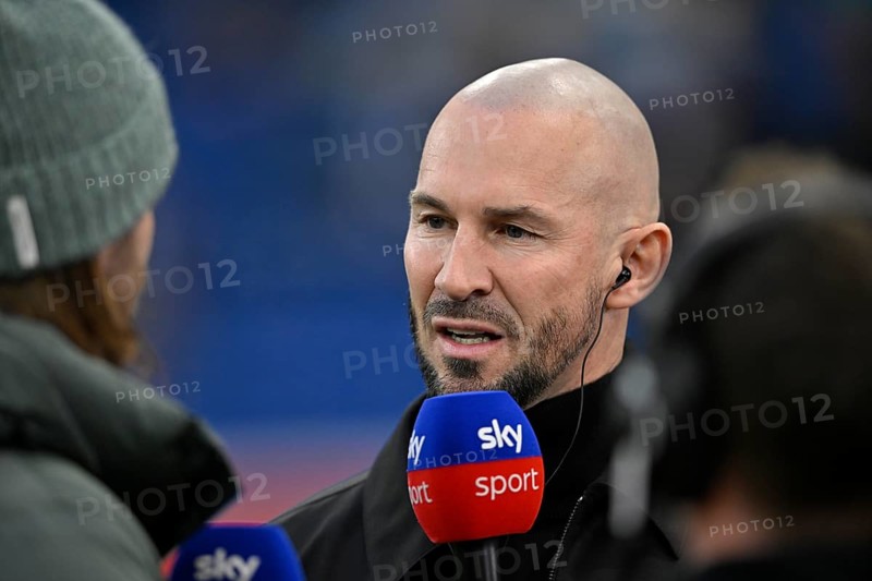Coach coach Christian Ilzer TSG 1899 Hoffenheim portrait in interview microphone micro logo SKY PreZero Arena, Sinsheim, Baden-Württemberg, Germany
