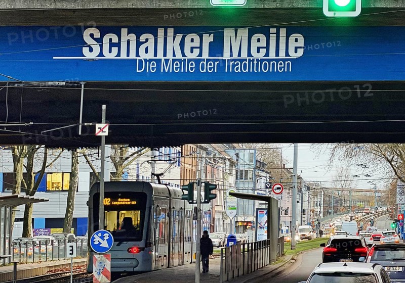 Schalker Meile logo on the A42 motorway bridge, Schalke district exit, Gelsenkirchen, Ruhr area, North Rhine-Westphalia, Germany