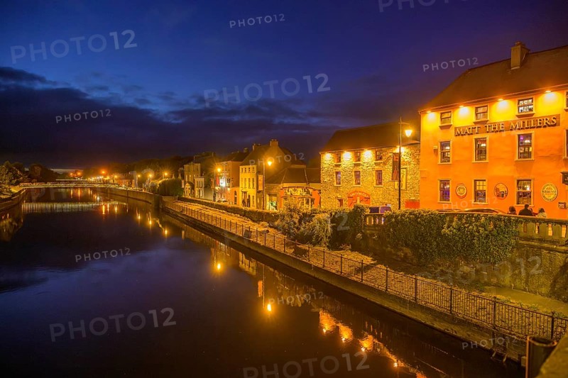 Matt the Millers pub in the evening, Kilkenny, County Kilkenny, Ireland
