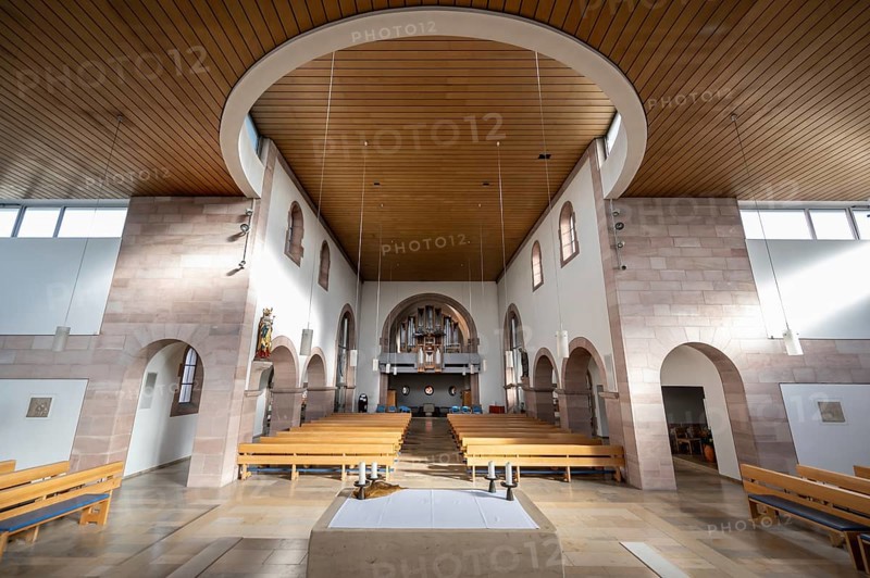 Interior with a view of the organ gallery, St. Ottokirche, Lauf an der Pegnitz, built around 1900, renovation 1970 to 1971, Ottogasse 5, Middle Franconia, Bavaria, Germany