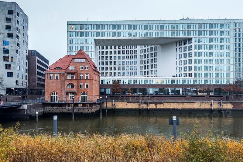 Old customs house with mirror house, HafenCity, Hamburg, Germany