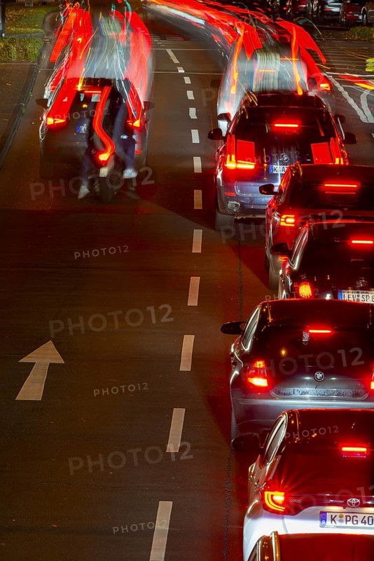 Rote Rückleuchten, Rush Hour, Rheinuferstraße, Cologne, Rhineland, North Rhine-Westphalia, Germany