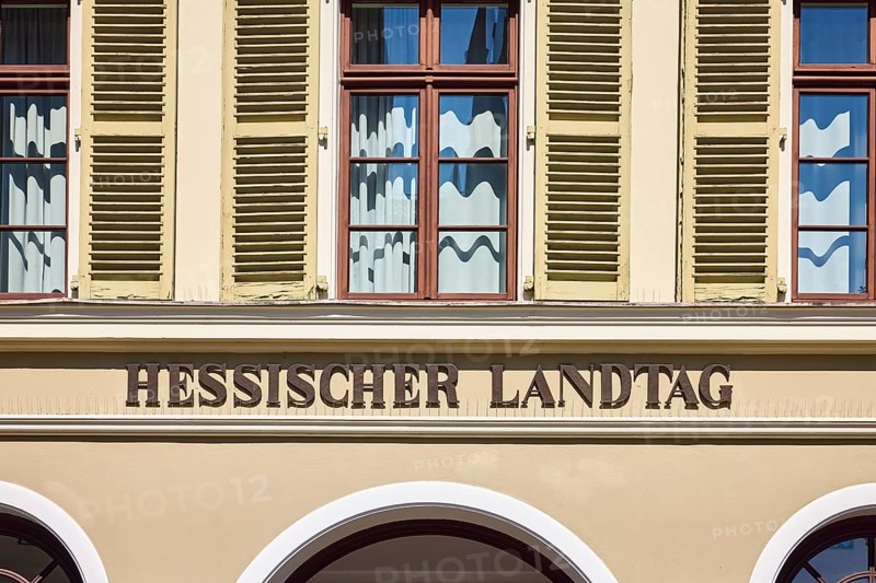 Hessian state parliament, sign state parliament, sunny, Schlossplatz, Wiesbaden, state capital, district-free city, Hesse, Germany