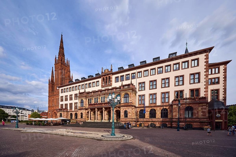 Town Hall, Neo-Renaissance style, architect Georg von Hauberrisser, façade with windows, staircase, Protestant market church community Wiesbaden, market church, neo-Gothic style, architect Carl Boos, square made of paving stones, blue sky, cumulus clouds, diffuse light, slightly sunny, Schlossplatz square, Wiesbaden, state capital, district-free city, Hesse, Germany