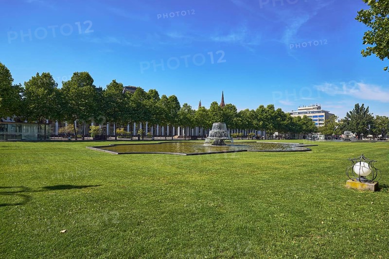 Park, bowling green, green area, trees, Platanus × acerifolia (Platanus ×hispanica), lawn, lantern, cascade fountain, general architecture, blue sky, cirrus clouds, Kurhausplatz, Wiesbaden, state capital, independent city, Hesse, Germany