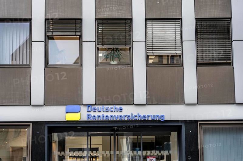 German Pension Insurance Building in Gelsenkirchen, Façade, North Rhine-Westphalia, Germany