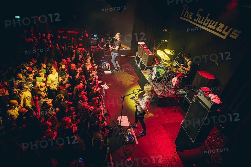 Billy Lunn (singer and guitarist), Camille Phillips (drummer) and Charlotte Cooper (singer and bassist) from The Subways live on For Eternity Tour 2025 at Hole44 in Berlin on 29.11.2025