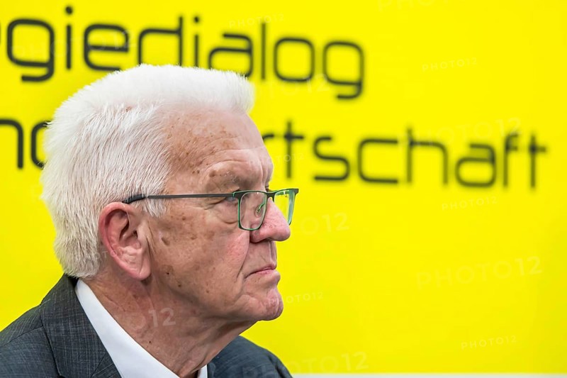 Annual event on the BW Automotive Industry Strategy Dialogue (SDA) in Stuttgart. Winfried Kretschmann, (Greens, Minister-President BW) . Automotive industry conference. Stuttgart, Baden-Württemberg, Germany