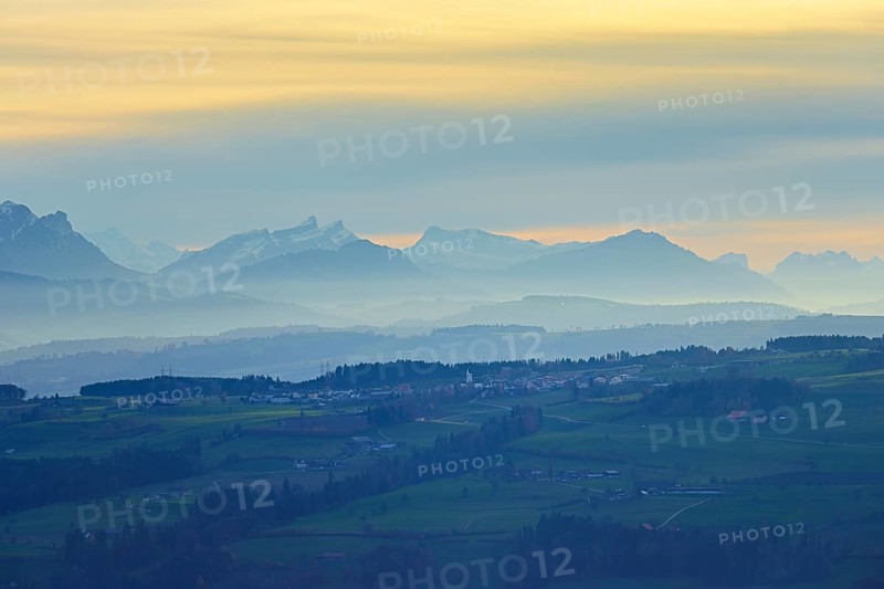 Lucerne Midlands, behind them the Bernese Alps, Müswangen, Canton, Lucerne, Switzerland