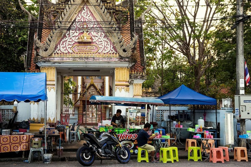 Food stand in front of a temple, Prachuap Khiri Khan, Prachuap Khiri Khan Province, Central Thailand, Thailand