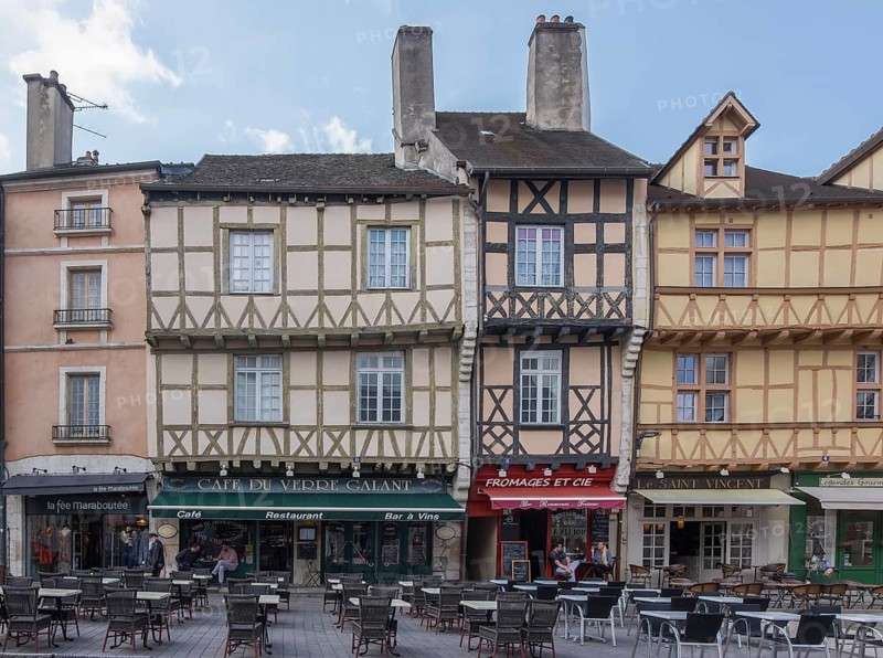 Half-timbered houses on Place Saint Vincent, Chalon-sur Saone, Saône-et-Loire department in the Bourgogne-Franche-Comté region, Burgundy, France