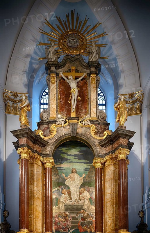 Interior view, choir, altar, main evangelical church of St. Michaelis, Michel for short, Free and Hanseatic City of Hamburg, Germany