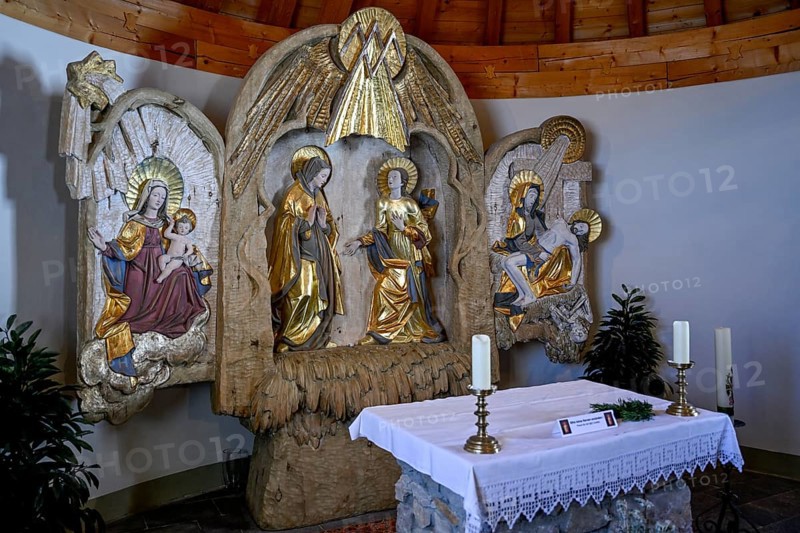 Altar of the chapel Maria Heimsuchung am Zugspitzplatt, Grainau municipality, Garmisch-Partenkirchen district, Bavaria, Germany