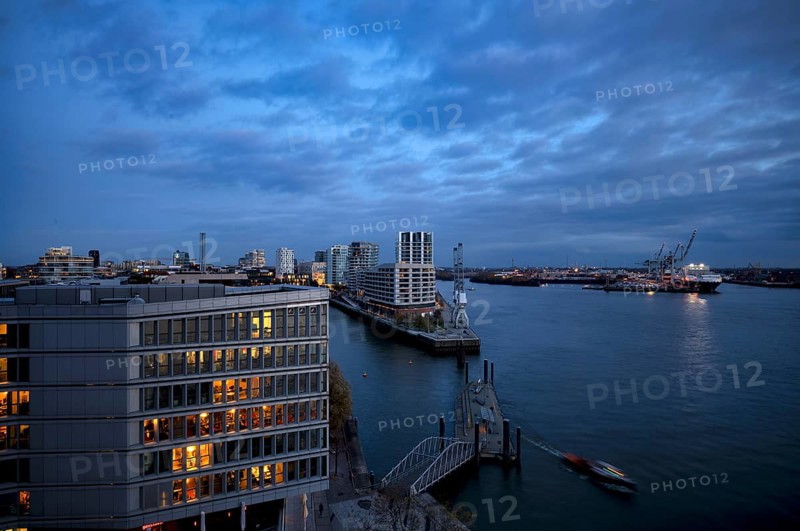 The Crown residential complex, Hafencity, Free and Hanseatic City of Hamburg, twilight, evening, Germany