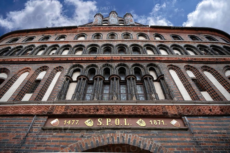 Dewtail vom Holstentor, historic city gate from 1478, Holstentorplatz, Hanseatic City of Lübeck, Schleswig-Holstein, Germany