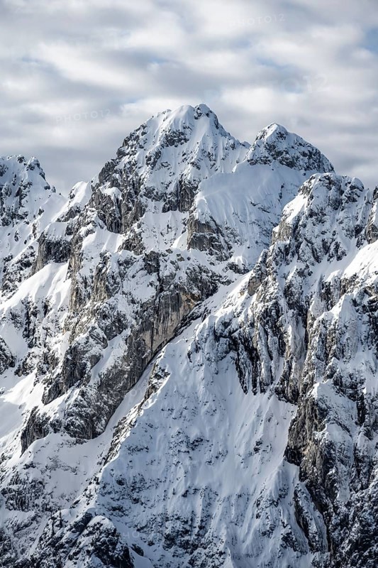 View of snowy Waxenstein, view from Längenfelderkopf in winter, Wetterstein Mountains, Garmisch-Partenkirchen, Bavaria, Germany