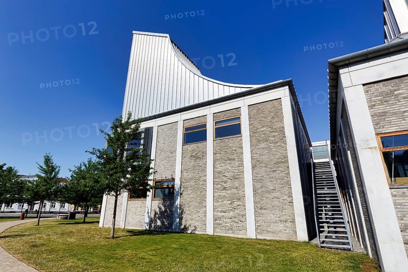 Utzon Center, experimental cultural center for architecture, design, art and communication, modern architecture, harbour front, Aalborg, Denmark