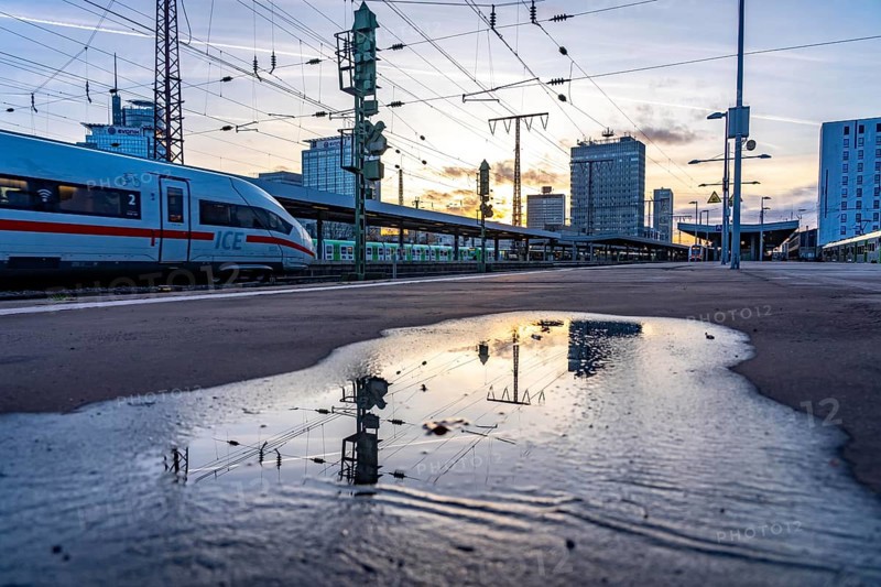ICE train, in Essen main station, on the platform, North Rhine-Westphalia, Germany