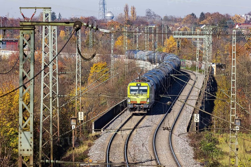 Freight train on the so-called Schusterbahn, a bypass of Stuttgart Central Station. Stuttgart, Baden-Württemberg, Germany