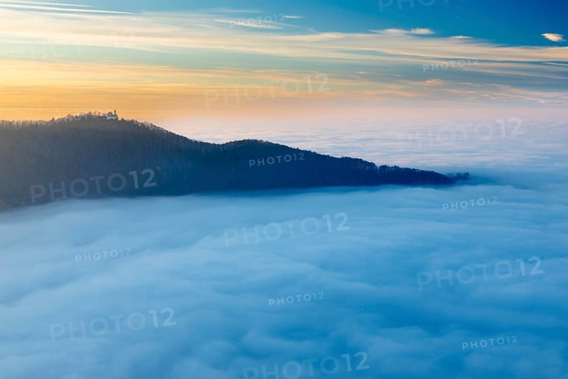 Inversion weather, fog, sunset, view from Breitenstein, Teck Castle, autumn, Ochsenwang, Swabian Jura, Baden-Württemberg, Germany