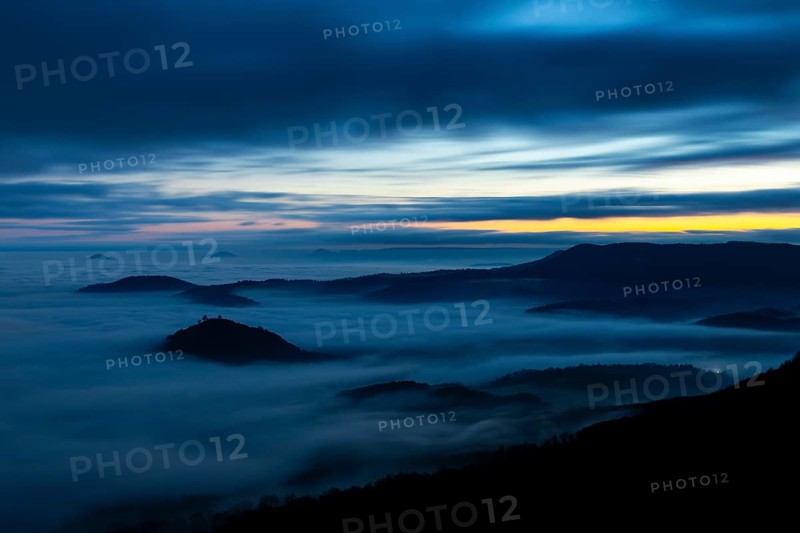 Inversion weather, fog, dawn, autumn, view from Breitenstein to Limburg, Ochsenwang, Swabian Jura, Baden-Württemberg, Germany