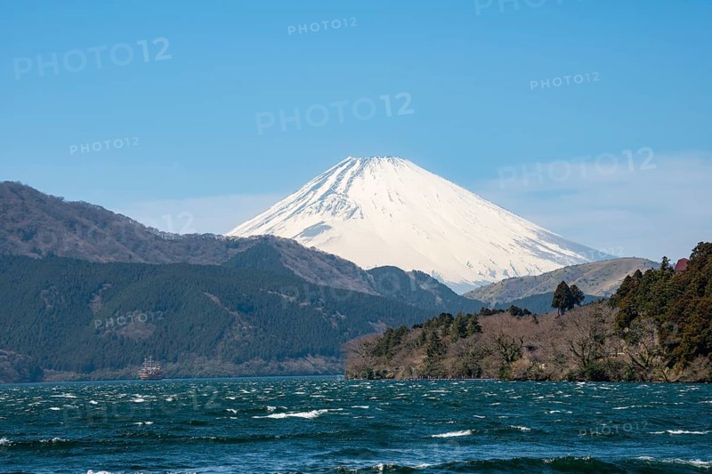 View of Lake Ashi with Mount Fuji volcano, Hakone, Japan