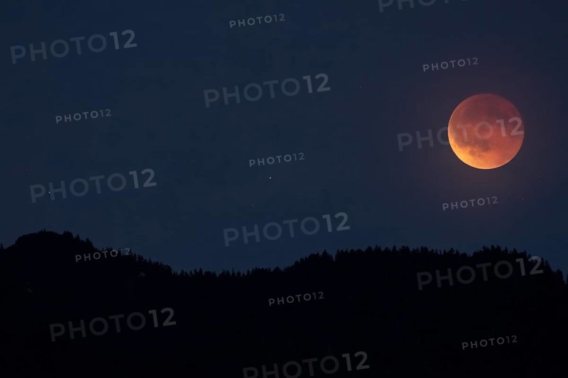 Full moon, blood moon, lunar eclipse, 2025, Upper Bavaria, Bavaria, Germany