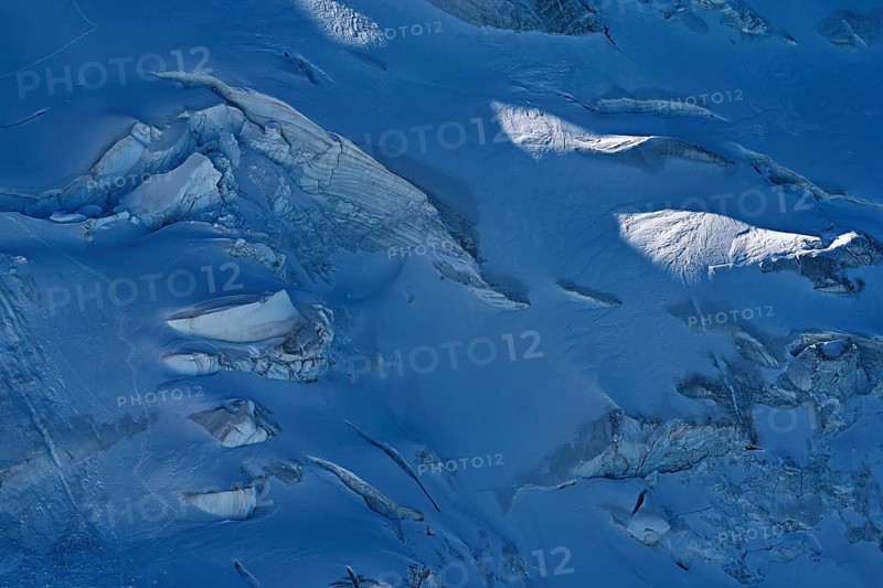 Detailed view of a glacier on a mountain, Dôme du Goûter, viewing platform, Aiguille du Midi mountain station, Chamonix-Mont-Blanc, Haute-Savoie, France