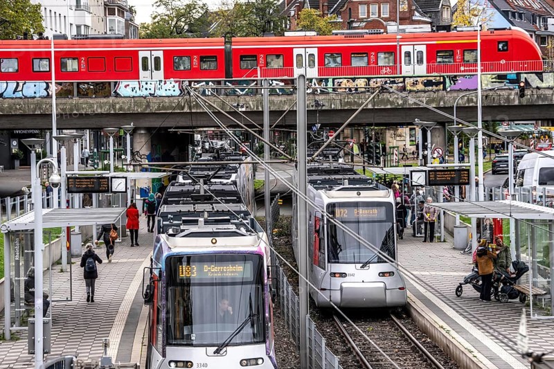 Tram station, at Düsseldorf-Bilk station, hub of S-Bahn, subway, tram, public bus, North Rhine-Westphalia