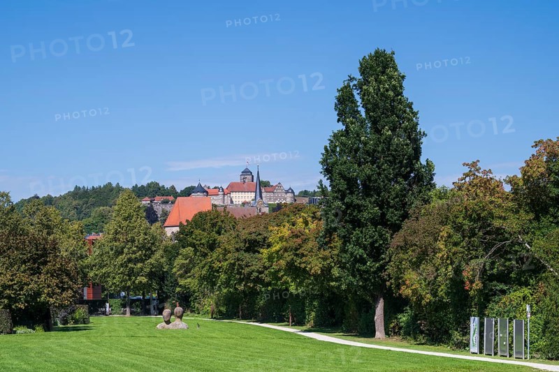 Park with view of Rosenberg Fortress, Landesgartenschau-Park, Kronach, Upper Franconia, Franconia, Bavaria, Germany