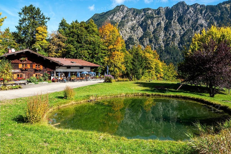Gasthof Laiter mit Forellenteich, Stillachtal, Oberstdorf, Oberallgäu, Allgäu, Bavaria, Germany