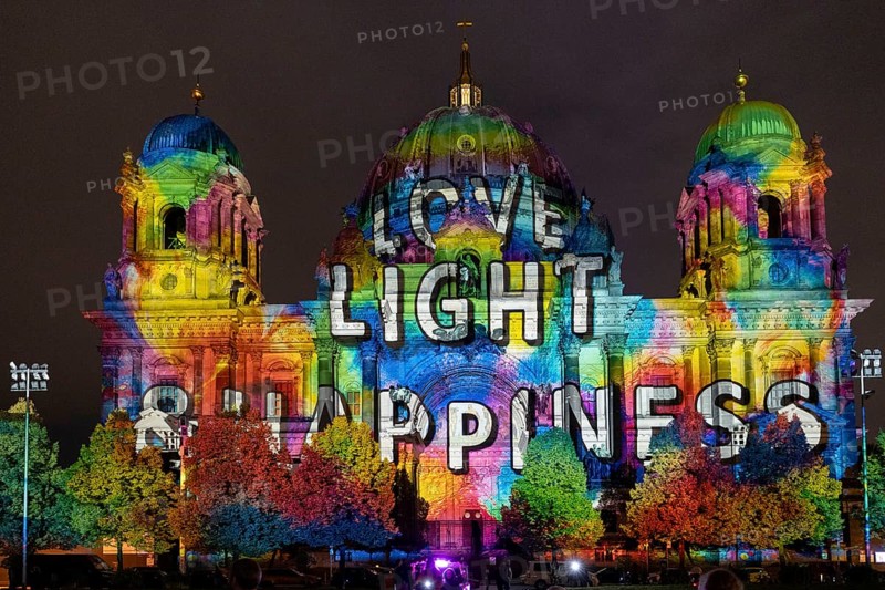 Berlin Cathedral, 21st BERLIN FESTIVAL OF LIGHTS, motto Let's Shine Together, light installations, 8 October 2025, Berlin, Germany, opening day in drizzle < english> 21st BERLIN FESTIVAL OF LIGHTS, motto Let's Shine Together, light installations, October 8, 2025, Berlin, Germany