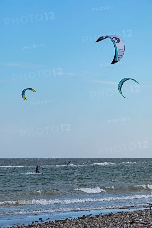 Kitesurfer, Baltic Sea, Falshöft, Pommerby, Schleswig-Holstein, Germany