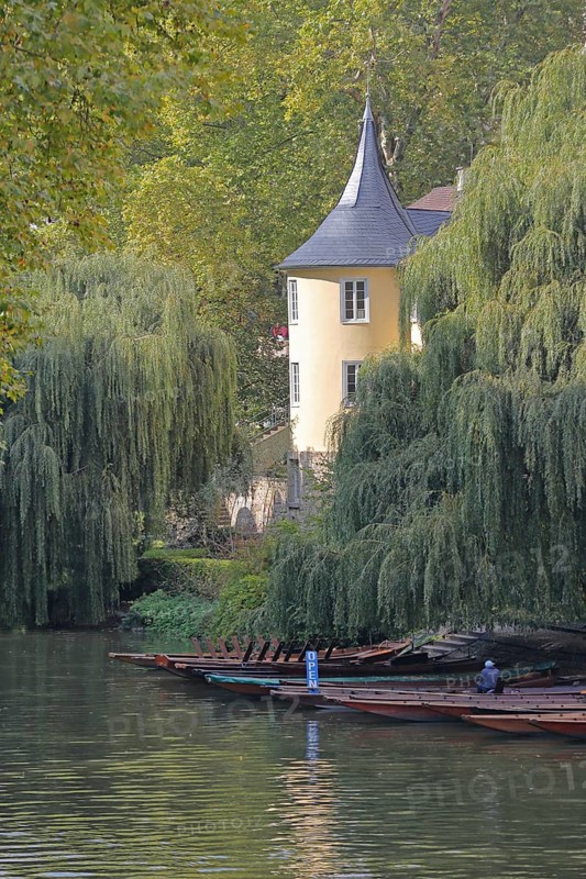 Hölderlin Tower on the banks of the Neckar with punting boats, memorial to Friedrich Hölderlin, Tübingen, Neckar Valley, Baden-Württemberg, Germany