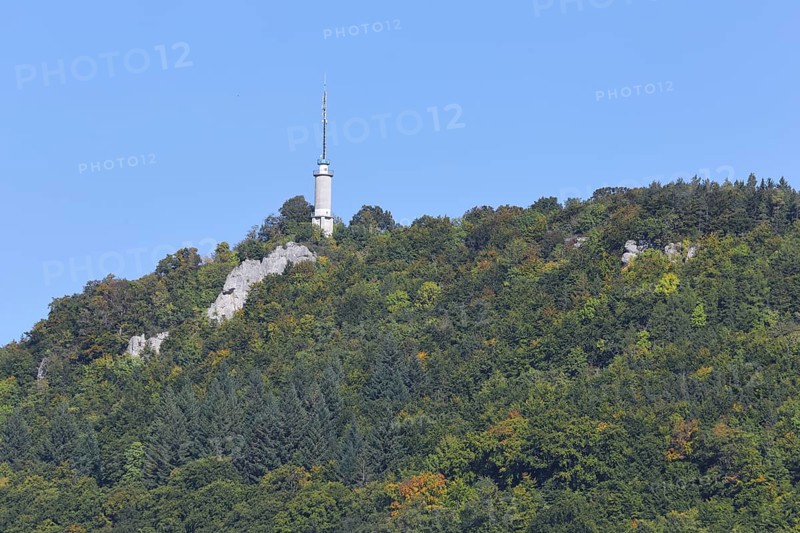 Lookout tower at the castle rock, rock cliffs, rocks, landscape, rock formations, mountain, forest, summit, Ebingen, Albstadt, Swabian Alb, Baden-Württemberg, Germany