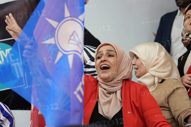 Gaziantep, Türkiye – May 28, 2023. Turkish citizens wave flags of Türkiye and the ruling Justice and Development Party (AKP) after President Recep Tayyip Erdogan secured a third presidential term, Gaziantep, Gaziantep, Türkiye