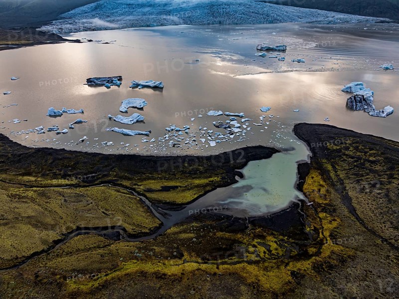 Icebergs, ice floes, glacial lake, glacier, summer, evening mood, aerial view, Fjallsjökull, Vatnajökull National Park, Iceland