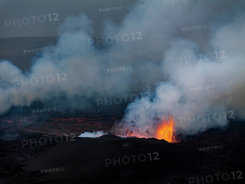 Lava, lava field, ash cloud, volcanic eruption, Sundhnúkur crater chain, July 2025, Reykjanes Peninsula, Iceland