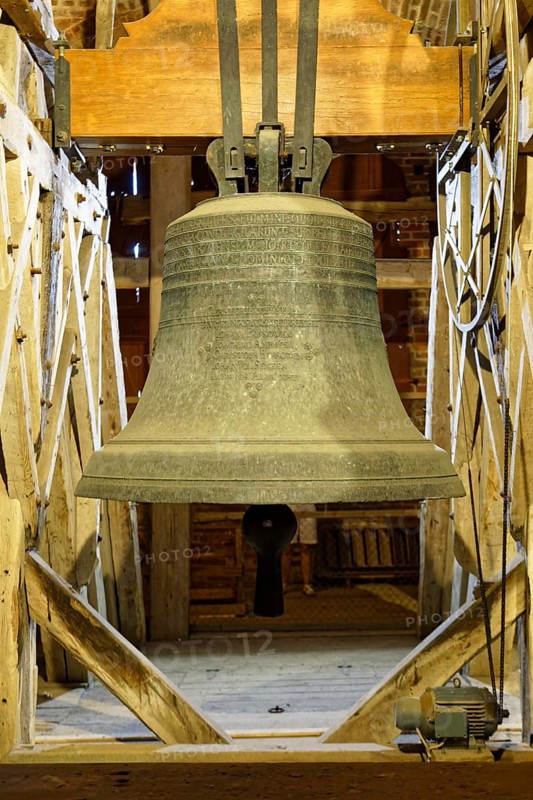 Church bell, Trinity bell from 1663, wooden belfry, St Mary's Church, also known as St Mary's Church, basilica, late Gothic, three naves with transept, first mentioned in 1298, 104 metre high church tower with view, Neuer Markt, Old Town, UNESCO World Heritage Site, Hanseatic City of Stralsund, Mecklenburg-Western Pomerania, Germany