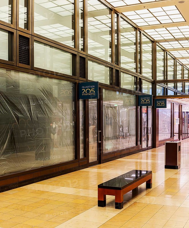 Interior design commercial property, partially vacant Shopping Quartier 205 in Friedrichstrasse and Mohrenstrasse, Berlin, Germany