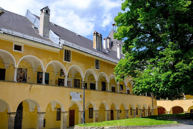 Inner courtyard, Arkadenhof, Millstatt Abbey, Millstatt, Lake Millstatt, Carinthia, Austria