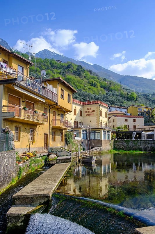 Aril, the shortest river in the world, Cassone di Malcesine, Lake Garda, Veneto, Italy