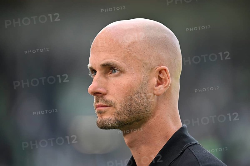 Coach Paul Simonis VfL Wolfsburg Portrait Voith-Arena, Heidenheim, Baden-Württemberg, Germany