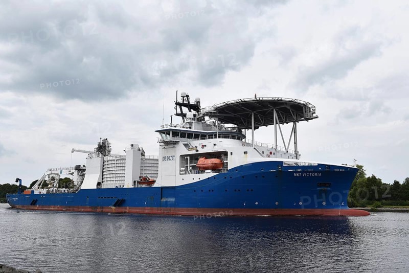 Cable carrier, sea cable carrier, ship, vessel, specialised ship, NKT VICTORIA sails in the Kiel Canal, NOK, Kiel Canal, Kiel Canal, Schleswig-Holstein, Germany
